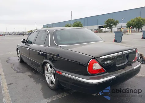 2004 Jaguar Xj Vanden Plas z USA, uszkodzony, nr VIN SAJEA74C14SG08057